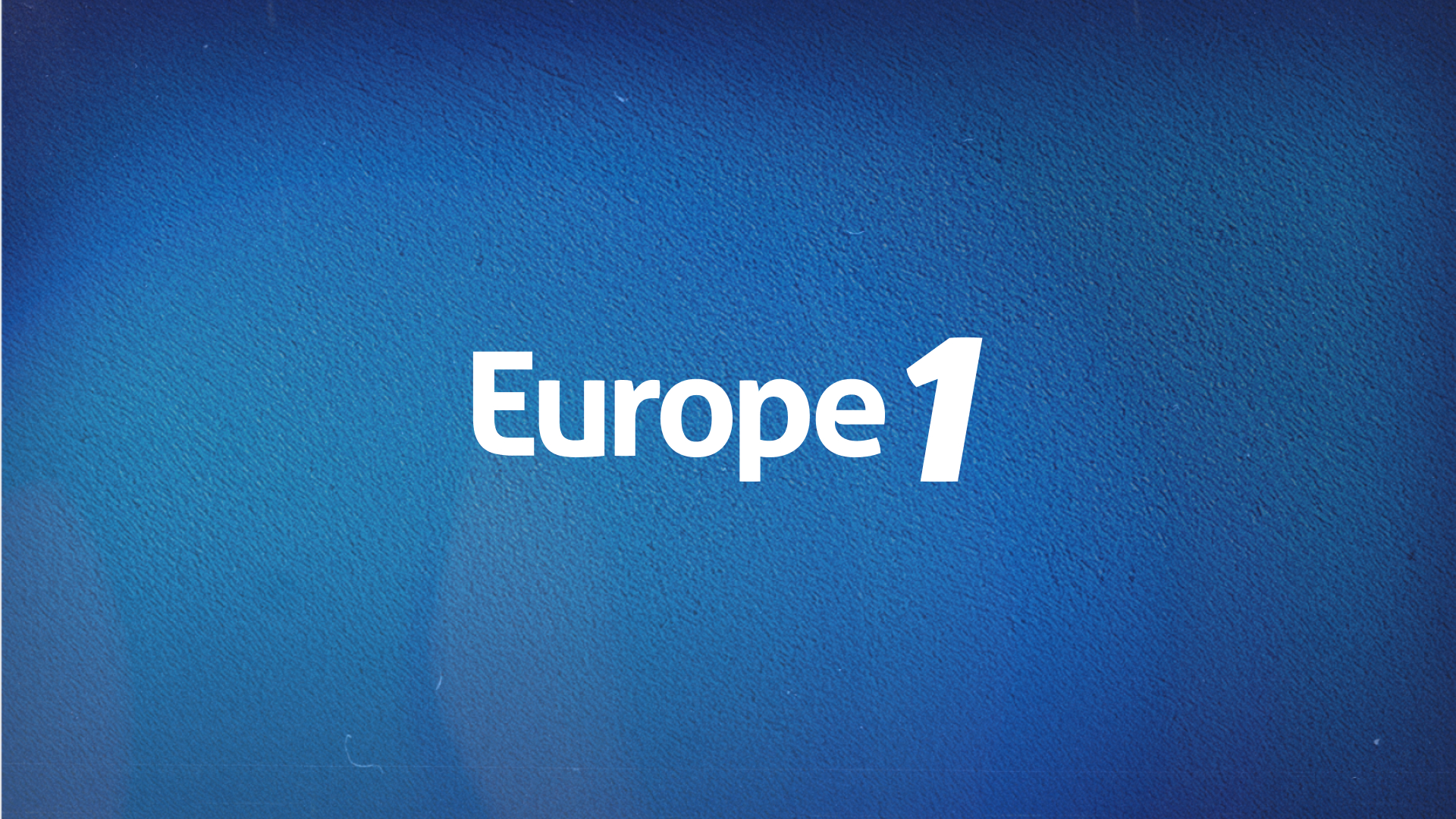 Sarah Knafo se dit favorable à une union des droites si elle permet de rompre avec le centrisme et de redresser la situation de la France.