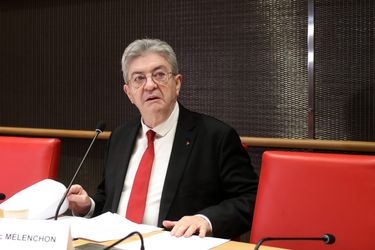 Audition de Jean-Luc Mélenchon à l’Assemblée nationale, le 6&nbsp;décembre à Paris.