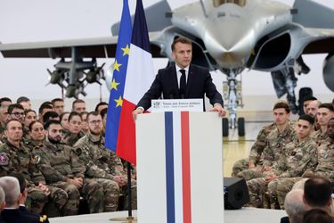 Vœux du président Macron aux armées, à la base aérienne d'Istres, jeudi.